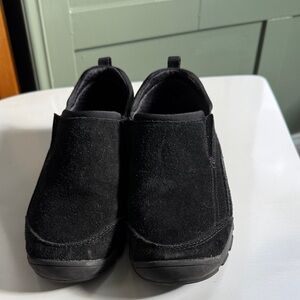 Lands’ End all weather kids slip on shoes 5 wide